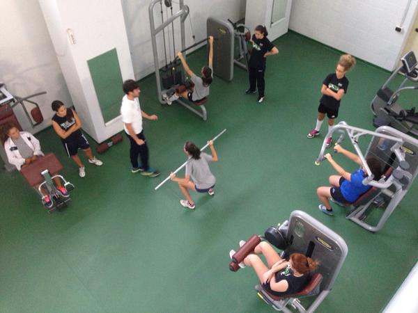 Lavoro in palestra nelle pause senza pallone