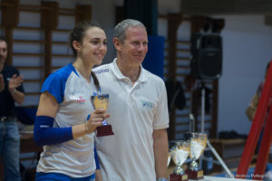 Carolina Nasi, MVP del torneo, assieme al gm del Gs Pino Volley, Iadarola